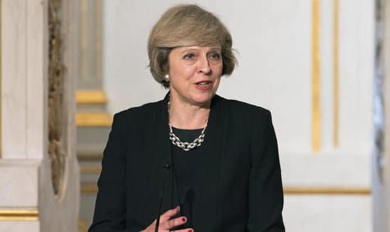PM says tech companies should use AI as a weapon in cancer fight